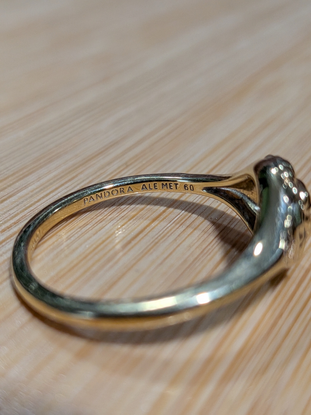 Pandora: Game of Thrones Lannister Lion Ring, Slightly Scratched - Picture 7 of 8